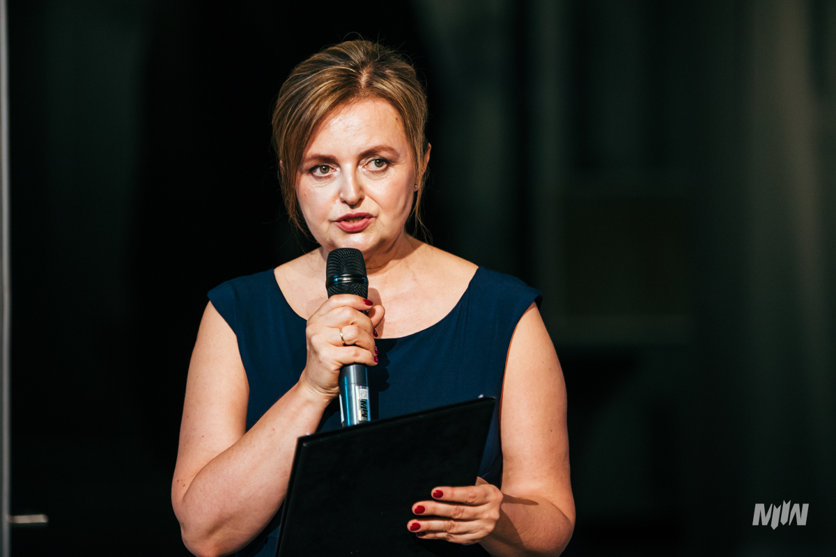 curator of the exhibition - Agnieszka Bacławska Kornacka